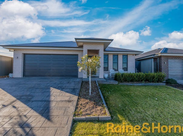 62 Azure Avenue, Dubbo, NSW 2830