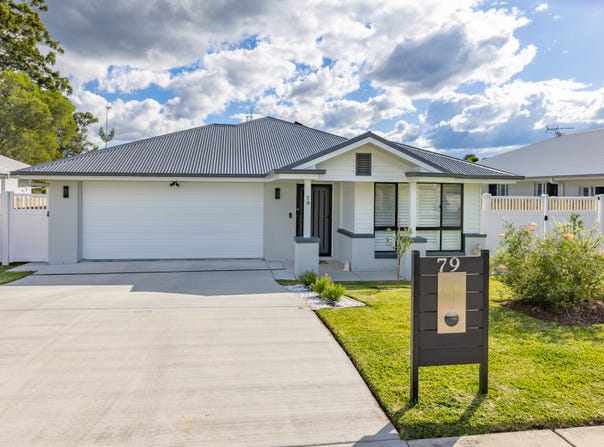 79 Hamilton Road, Woodford, Qld 4514