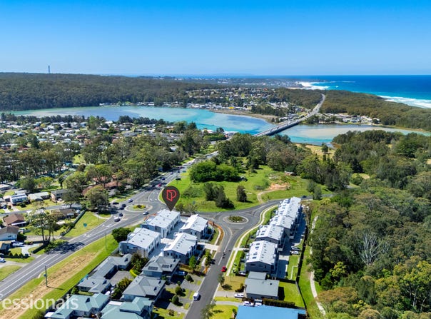 7/4 Wuru Drive, Burrill Lake, NSW 2539