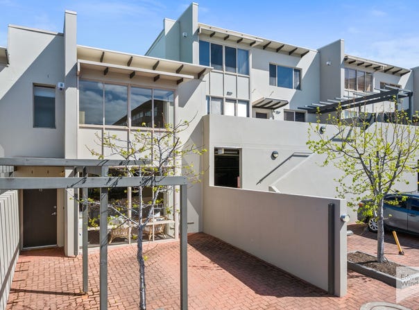 13/57 Sandy Bay Road, Battery Point, Tas 7004