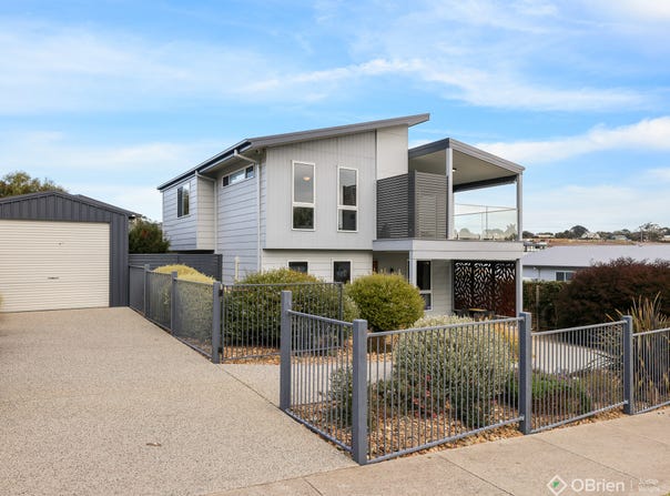 15 Elsa Terrace, San Remo, Vic 3925