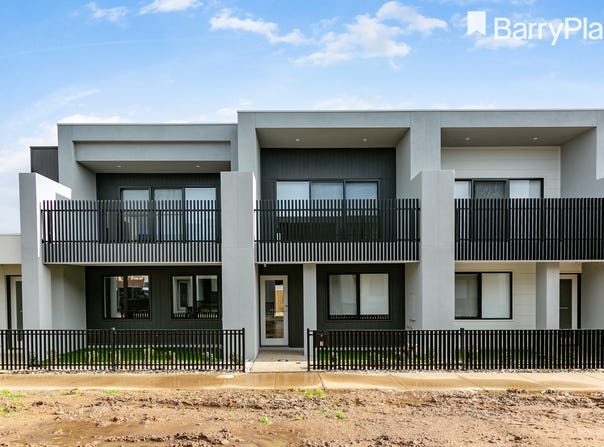 3 Deyrolle Walk, Clyde North, Vic 3978