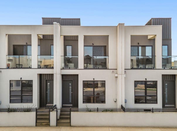 28 Tanzanite Court, Berwick, Vic 3806