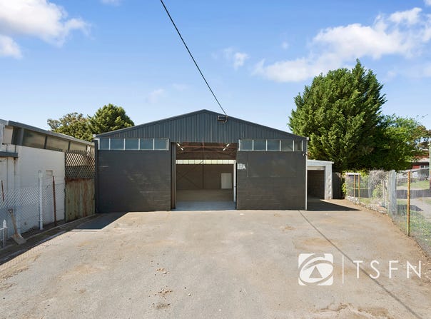 11A Adam Street, Quarry Hill, Vic 3550