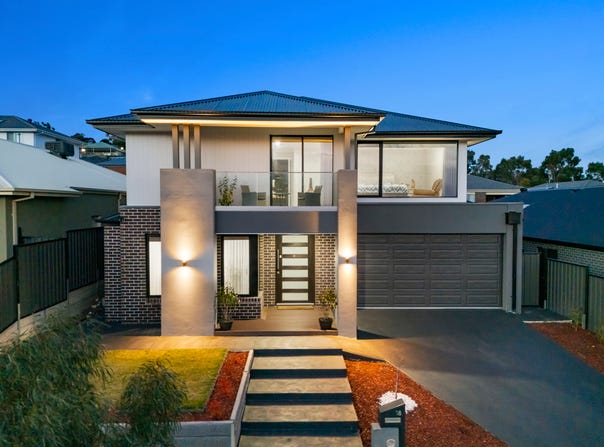 18 Balaton Drive, Pakenham, Vic 3810