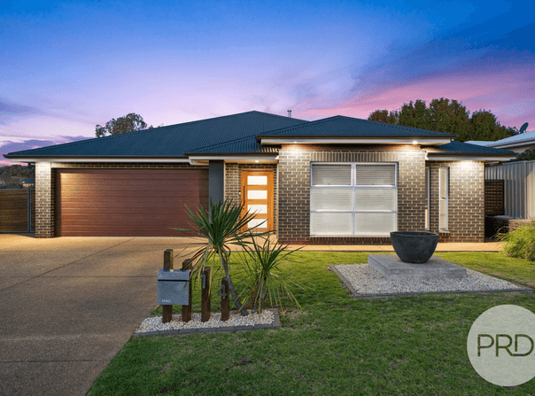 14 Marylands Way, Bourkelands, NSW 2650
