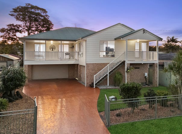 22 Sunset Boulevard, Tweed Heads West, NSW 2485
