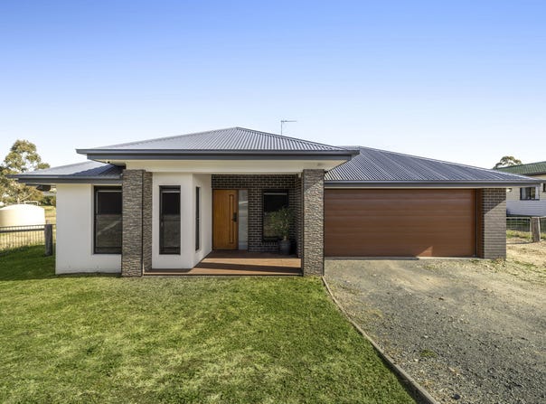 54 Phipps Drive, Meringandan West, Qld 4352