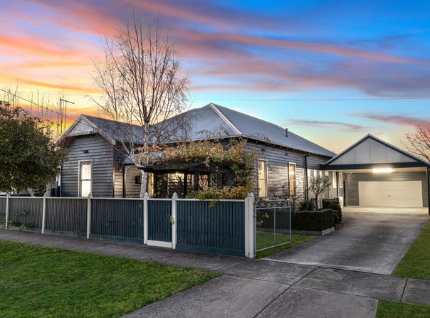 11 Hewitt Street, Colac, Vic 3250