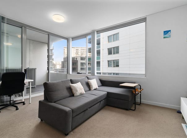 211/1 Brodie Spark Drive, Wolli Creek, NSW 2205
