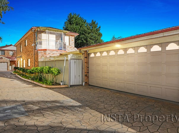 2/52 Chertsey Avenue, Bankstown, NSW 2200