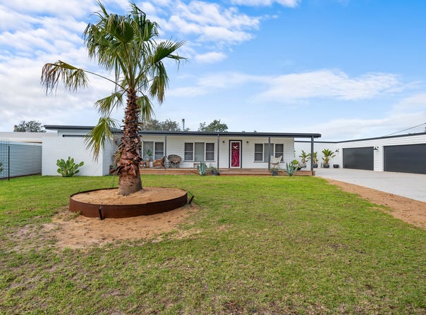 145 Seventh Avenue, Paradise Beach, Vic 3851