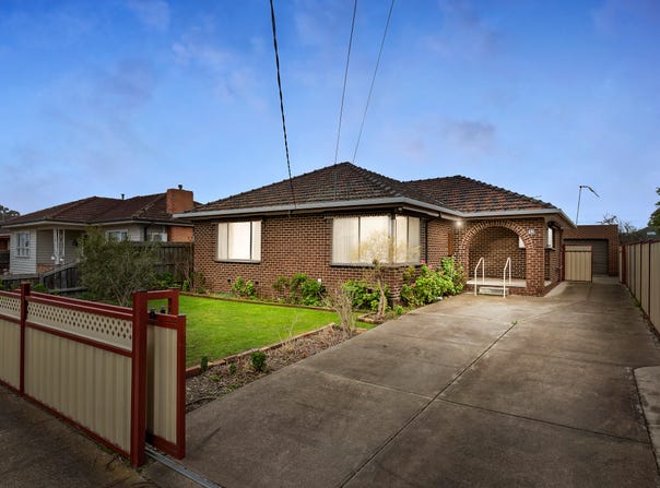 32 Sandford Avenue, Sunshine North, Vic 3020