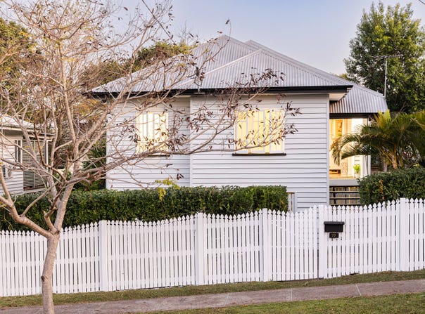 77 Sandon Street, Graceville, Qld 4075