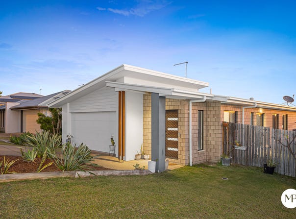 9 Maple Street, Norman Gardens, Qld 4701