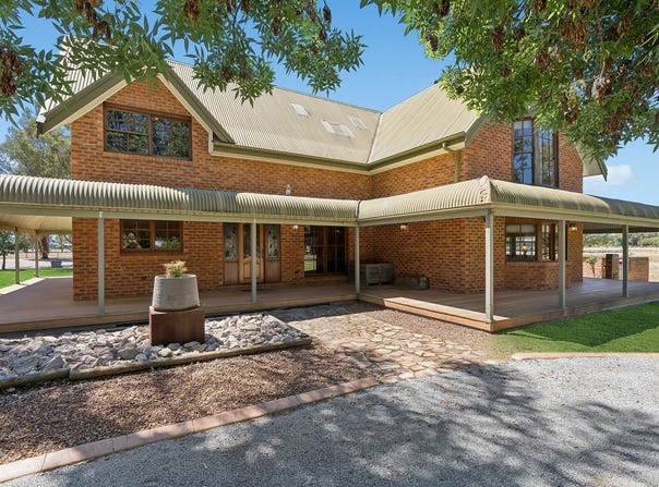 15 Merungle Hill Road, Leeton, NSW 2705