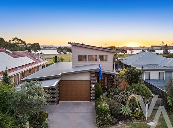 71 Fullerton Street, Stockton, NSW 2295