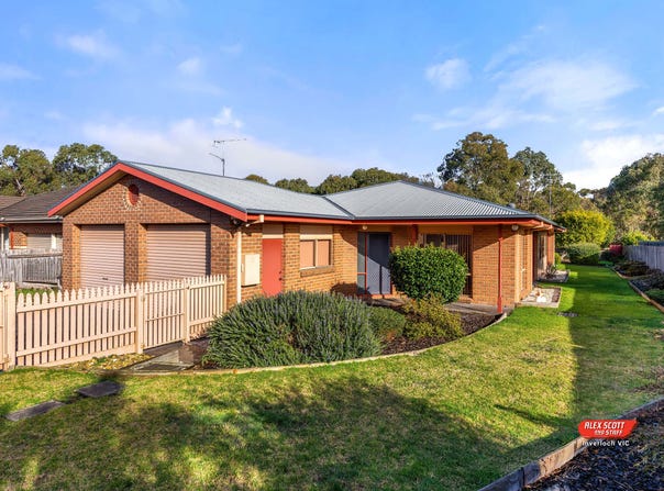 11 Chelsea Square, Inverloch, Vic 3996