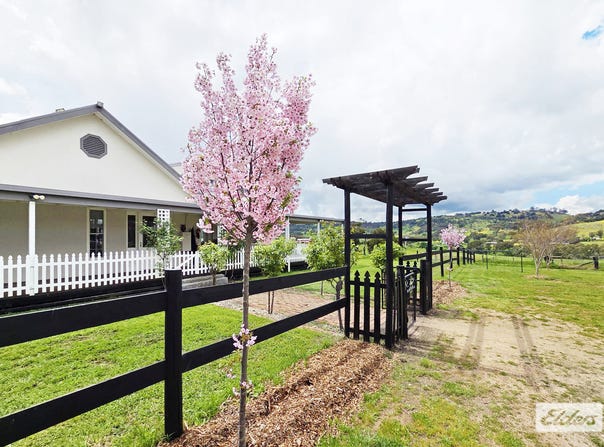 178 Chellews Road, Harcourt North, Vic 3453