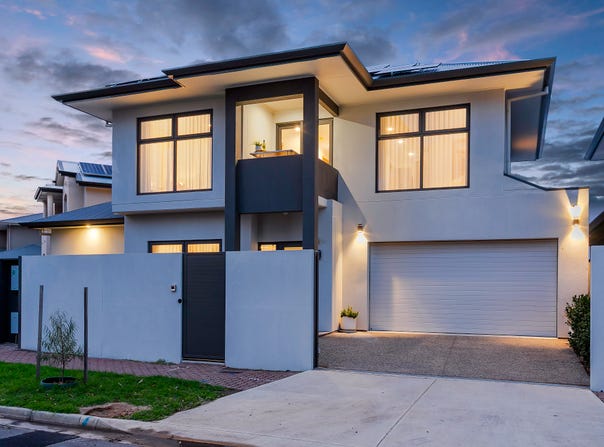 8A Goldsworthy Crescent, Glenelg North, SA 5045