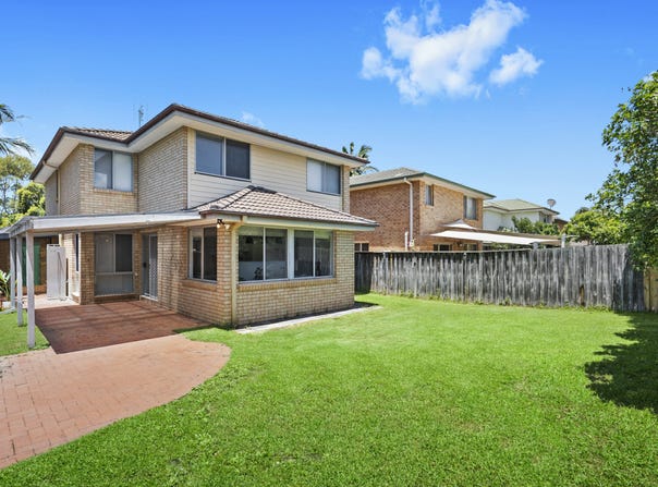 4 Waterside Grove, Warriewood, NSW 2102