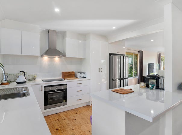 8 Mirreen Drive, Tugun, Qld 4224