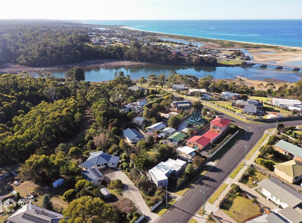 4 Cherrywood Drive, Scamander, Tas 7215