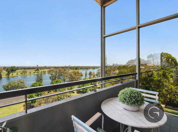 701/74 Queens Road, Melbourne, Vic 3004
