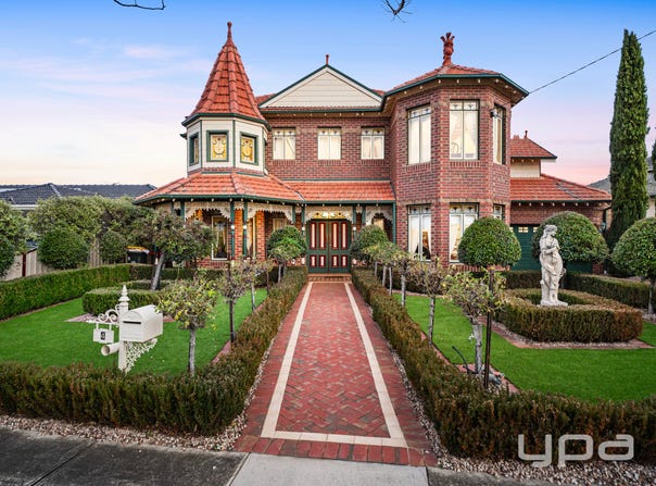 4 Ayr Close, Greenvale, Vic 3059