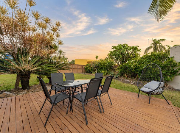 48 Manooka Drive, Cannonvale, Qld 4802