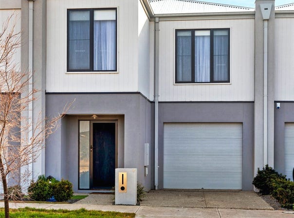 17 Charlwood Promenade, Werribee, Vic 3030