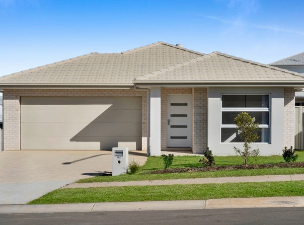62 Subzero Crescent, Menangle Park, NSW 2563