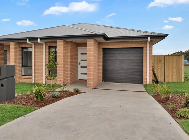 2/12 Trevallyn Avenue, Lochinvar, NSW 2321
