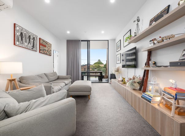 2102/77 Bride Street, Wynnum, Qld 4178