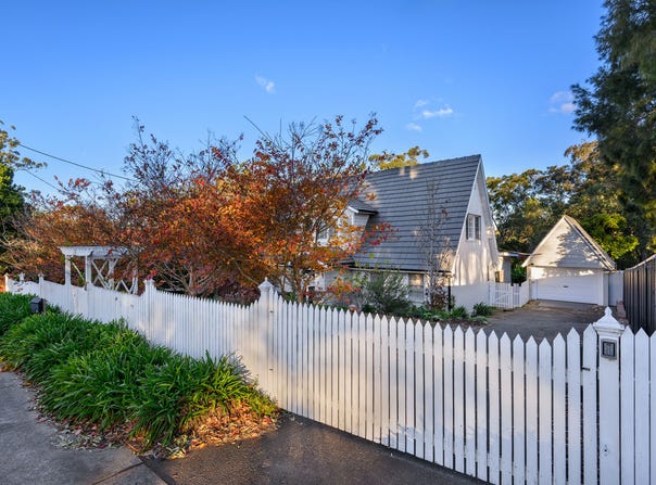 17 Leslie Street, Winmalee, NSW 2777