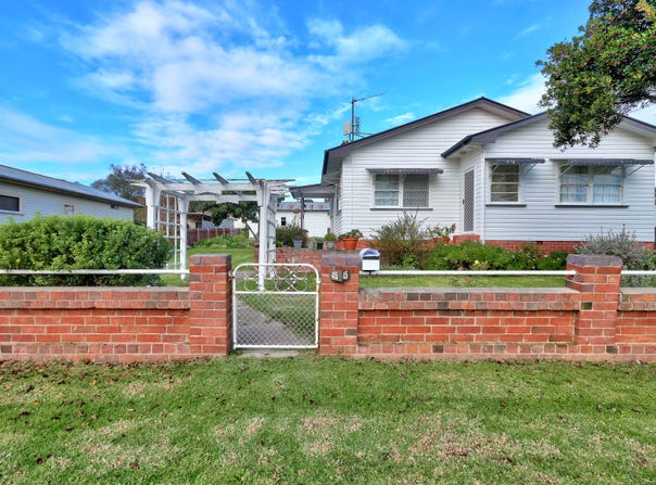 45 Wood Street, Tenterfield, NSW 2372