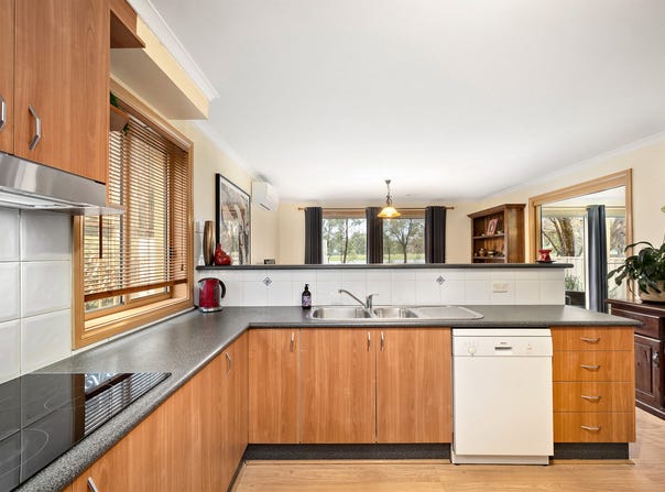 2/105 Lampard Circuit, Bruce, ACT 2617