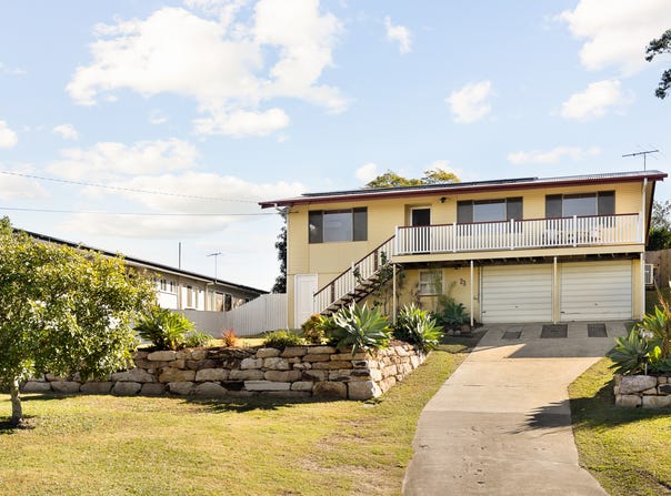 23 Normanton Street, Stafford Heights, Qld 4053