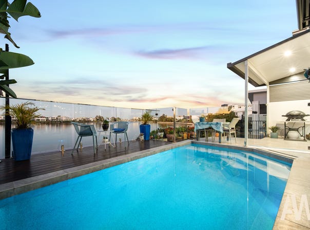 9 Splendor Place, Birtinya, Qld 4575