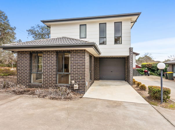 2/2 Belconnen Way, Page, ACT 2614