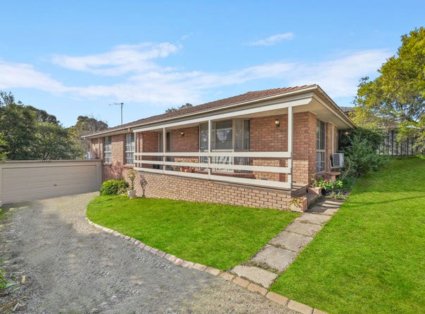 28 Lawrence Drive, Berwick, Vic 3806
