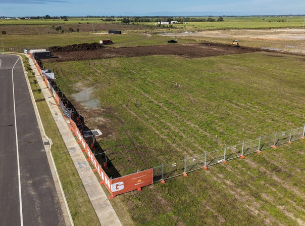 CONNECTED, 111 DUNDEE DRIVE, Yatala, Qld 4207