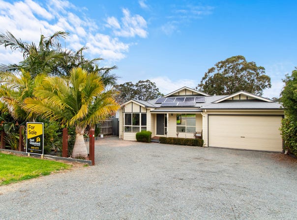9 Christopher Court, Lakes Entrance, Vic 3909