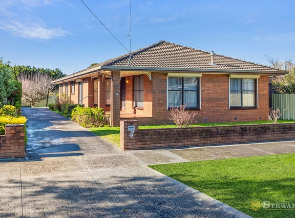 18 Airdrie Street, Colac, Vic 3250