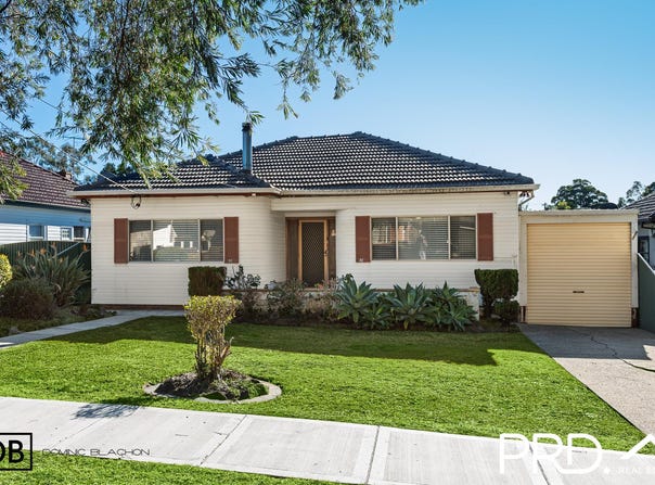 32 Burns Road, Picnic Point, NSW 2213