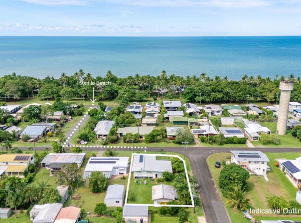 30 Andrews Street, Newell, Qld 4873