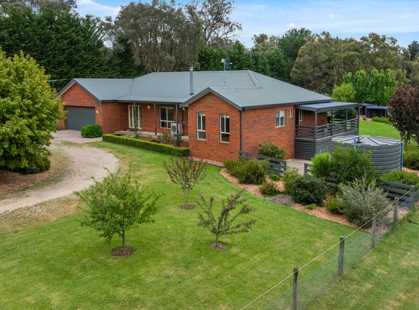 74 Woodvale Crescent, Lancefield, Vic 3435