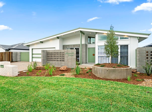 22 Mirambeena Drive, Highfields, Qld 4352