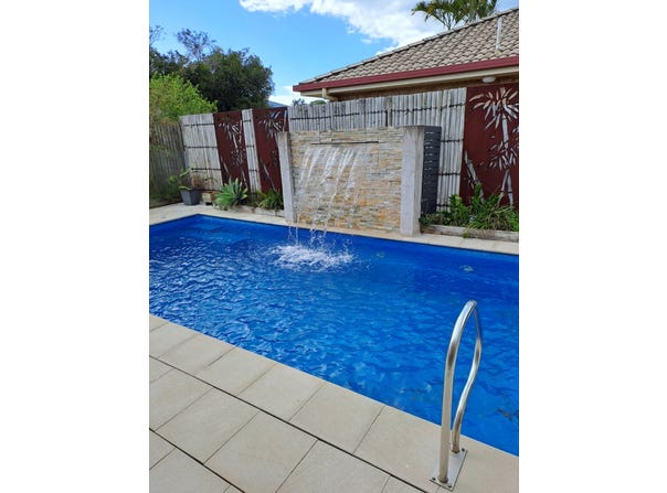 4 Helm Street, Toogoom, Qld 4655