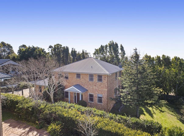 House 2/25 Warana Avenue, Mount Lofty, Qld 4350